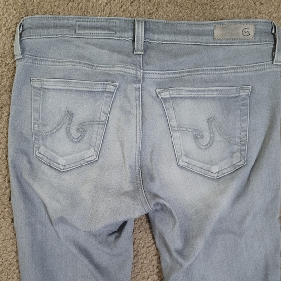 AG Legging Skinny Jean Size 27 light grey with Frayed Leg. Excellent Condition - Picture 9 of 16